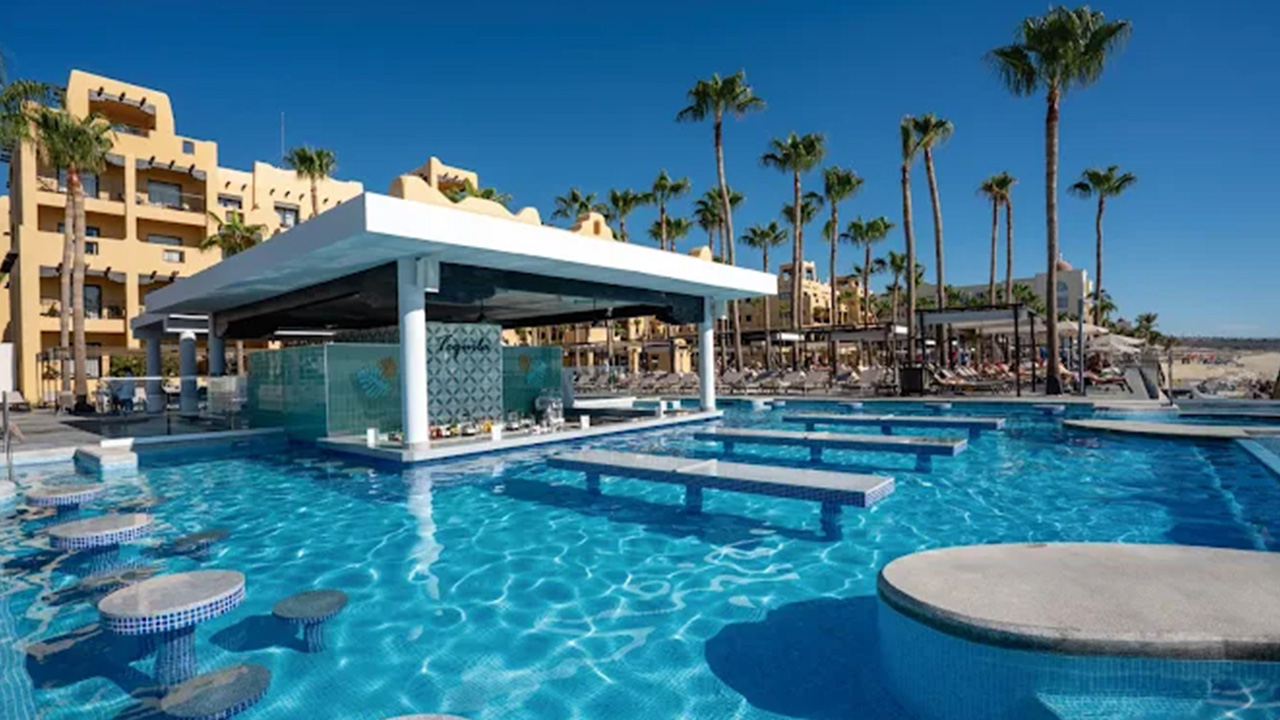 Riu Santa Fe Transportation